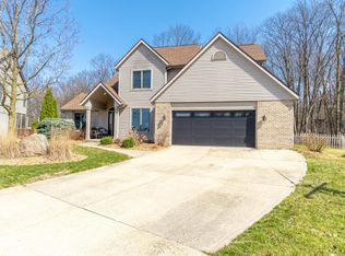 902 Hemingford Ct, Fort Wayne, IN 46845