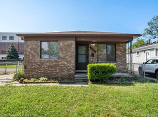 7450 Gerald Ave, Warren, MI