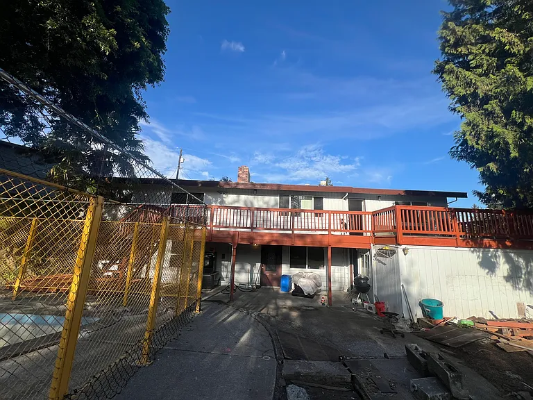 19301 2nd Ave S — Photo 5