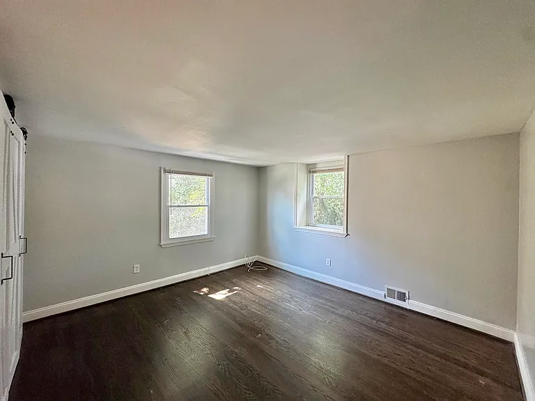 7617 Allendale Dr — Photo 34
