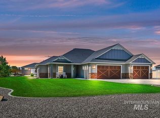 28031 Watkins Glen Ct, Wilder, ID 83676