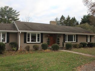 900 Providence Pl, Lexington, VA 24450