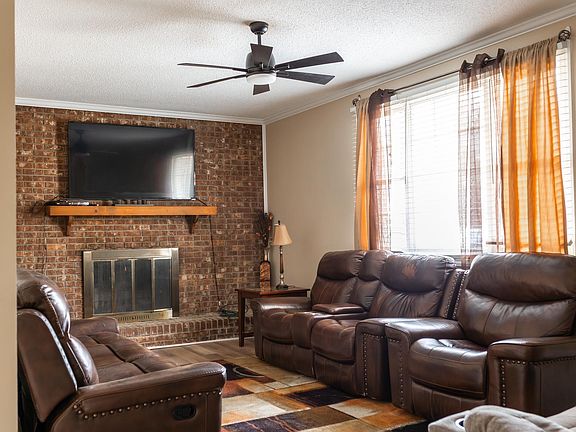 4th image of 148 Peterson Dr