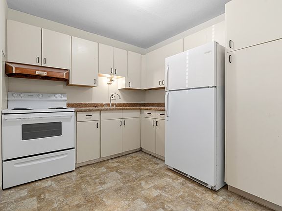 4th image of 74 Beach St Unit 5-1