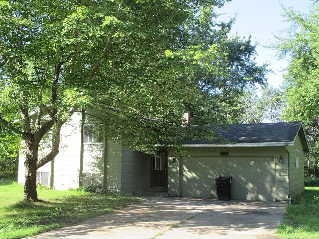 1st image of 16534 Mankato St NE