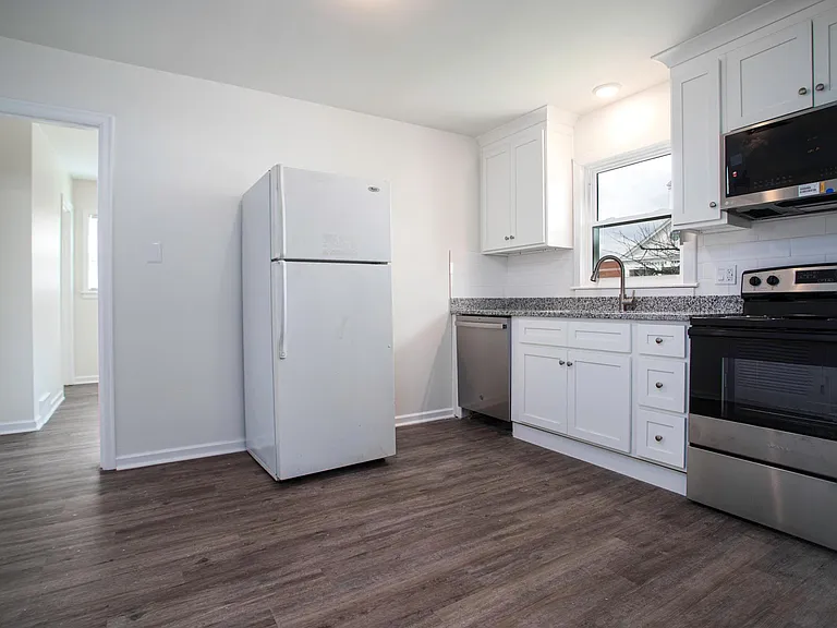 1648 Alexandria Dr #2 — Photo 4