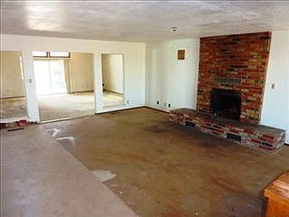 2nd image of 9660 Victory Ave
