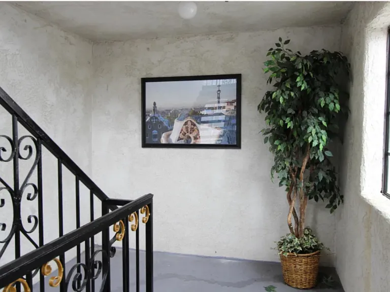 13105 Kornblum Ave — Photo 27