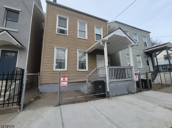 32 Watson St, Paterson City, NJ 07522