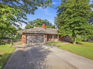6710 N Baltimore Ave, Gladstone, MO 64118