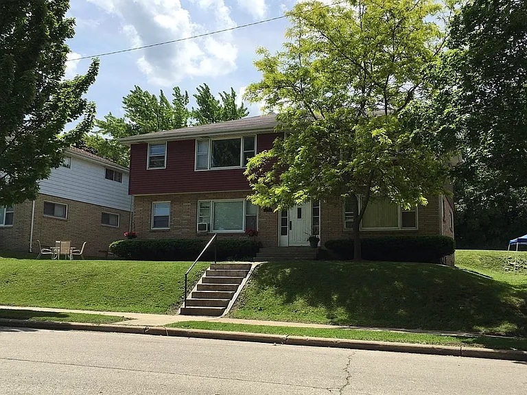 809 John St #4 — Photo 7