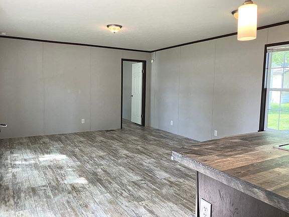 4th image of 101 N Michigan St Lot 25