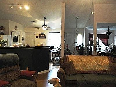 2nd image of 602 Windsor Dr