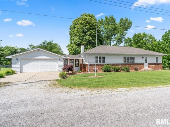 101 W Ebony St, Thayer, IL 62689