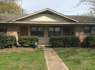 305 E King St, Whitewright, TX 75491