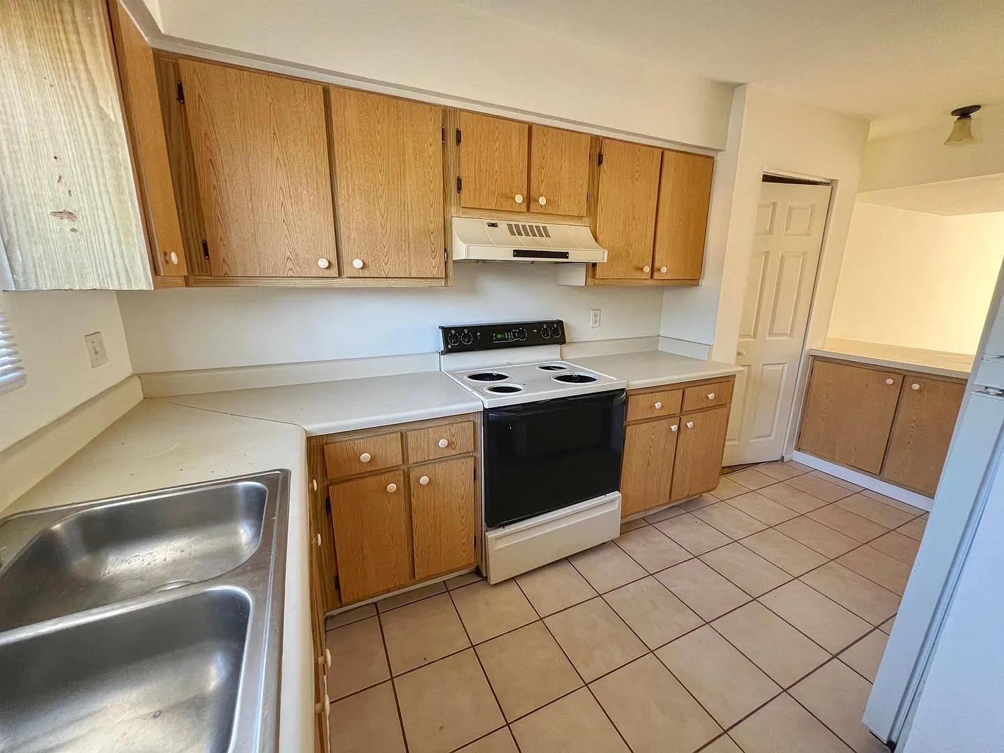 Spacious 2 Bed 2 Bath Apartment For Rent Near Ucf! — Photo 2