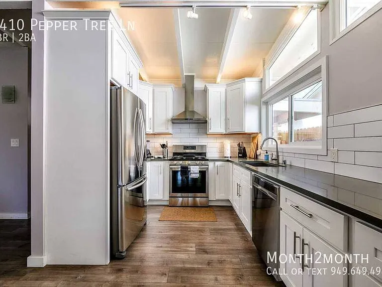 3410 Pepper Tree Ln — Photo 19