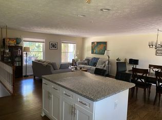 435 Roswell Farms Rd, Roswell, GA 30075