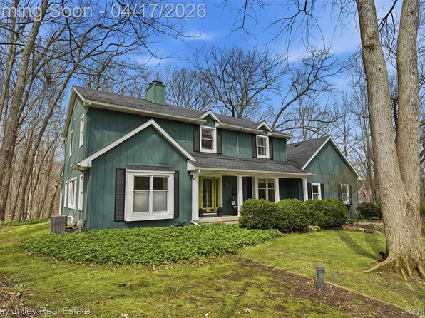 539 Bonnie Cir, Howell, MI 48843