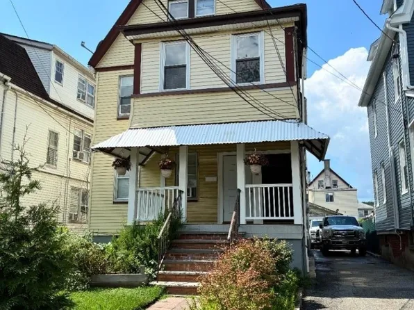357 High St, Orange, NJ 07050