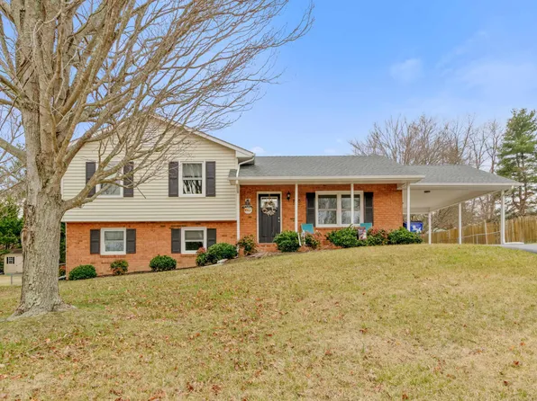 740 Atkinson Rd, Christiansburg, VA 24073