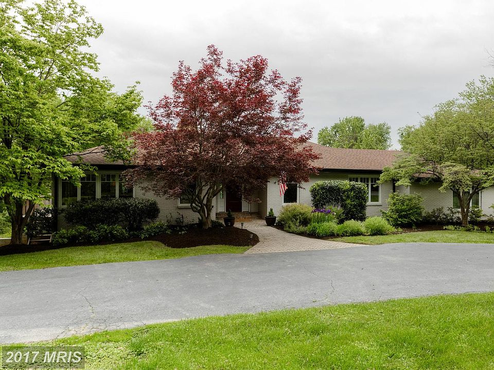 1st image of 9835 Mill Run Dr