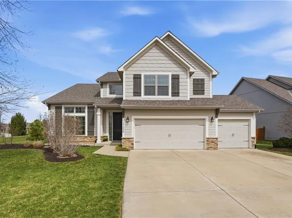 17228 W 198th Ter, Spring Hill, KS 66083