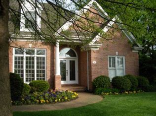 3511 Fieldcrest Dr, Bowling Green, KY 42104