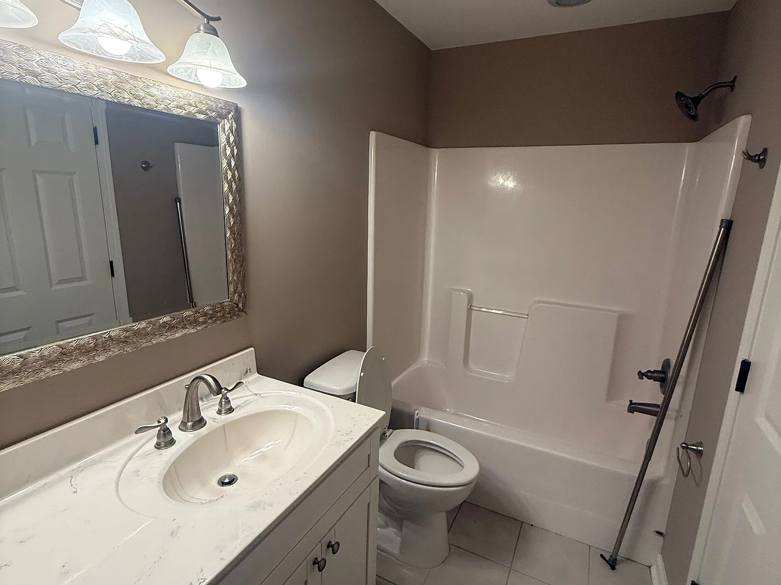 Student Housing — Photo 4