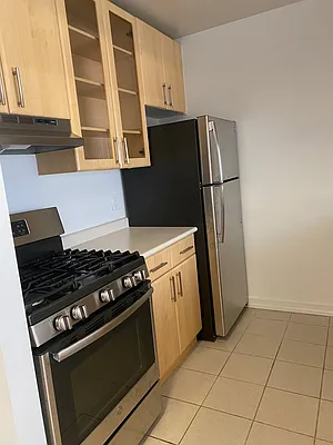 Rented by LL Real Estate Services | media 5