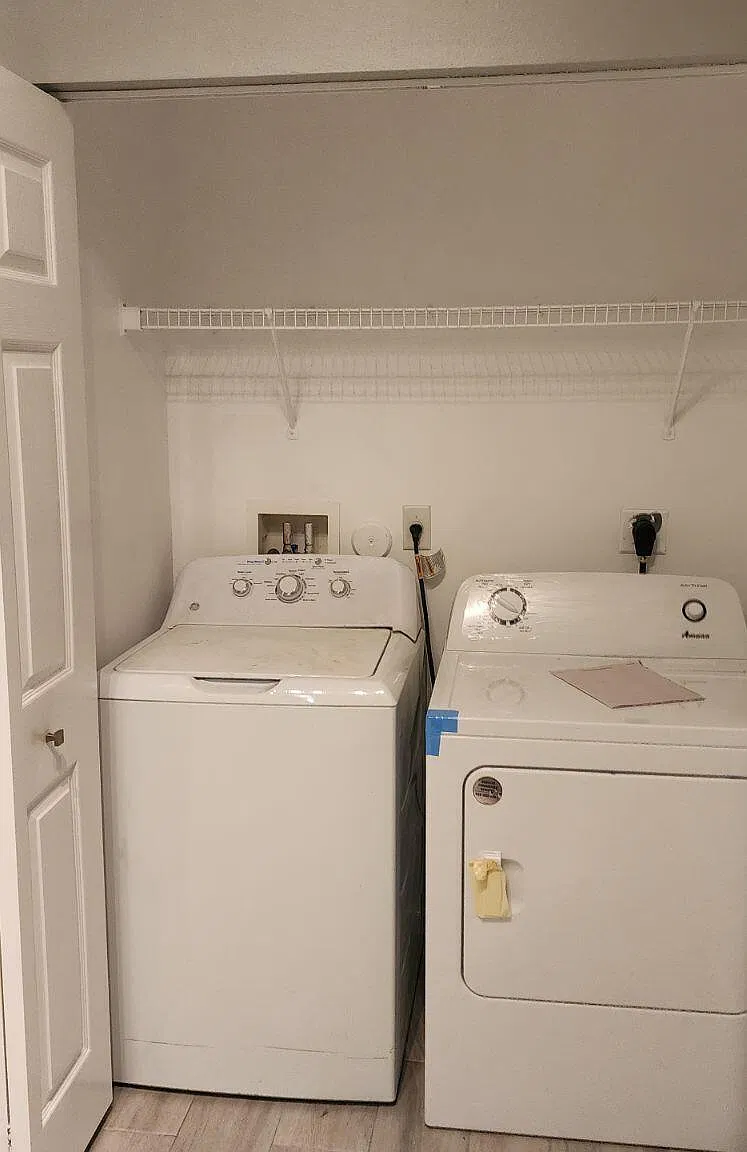3 bed, 2.0 bath, 1596 sqft, $2,700 — Photo 4