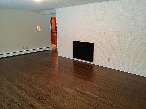 5th image of 2211 N Olive St