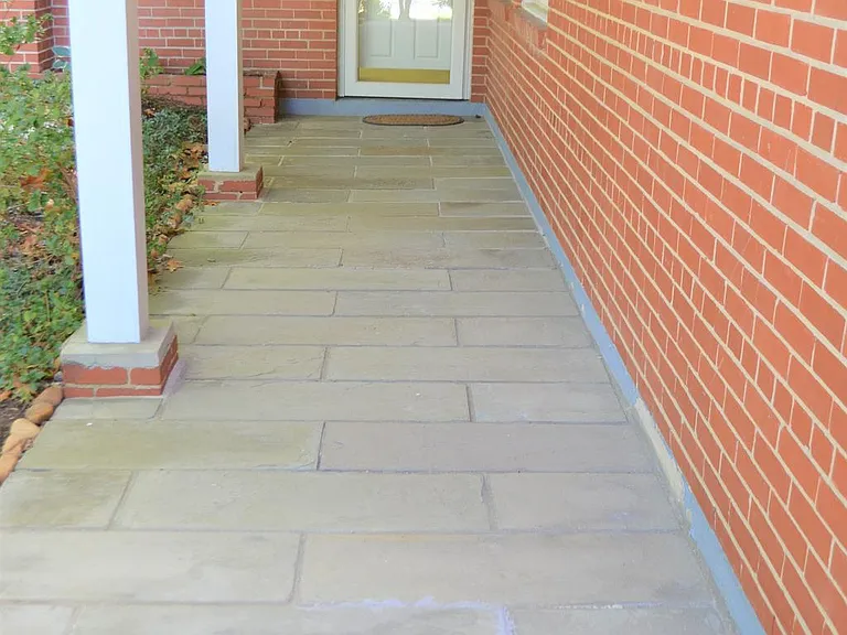 3809 Whispering Ln — Photo 43