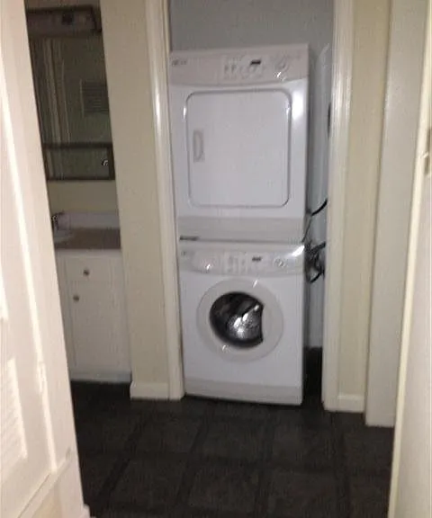 706 W 34th St #102 — Photo 6