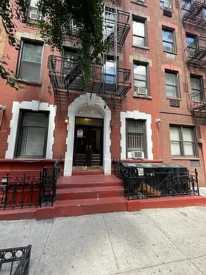 Rented by Urban Real Estate Inc | media 1