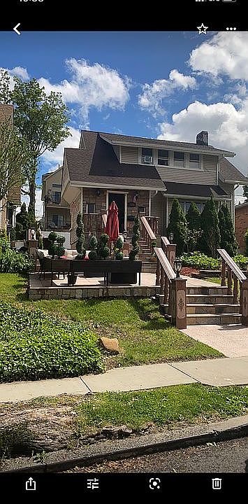 2nd image of 306 Stanley Ave