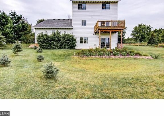 3rd image of 28819 Holly Dr NW