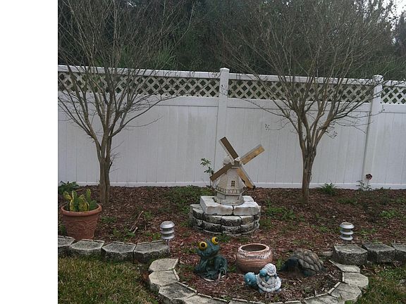 3rd image of 13839 DEVAN LEE Drive E