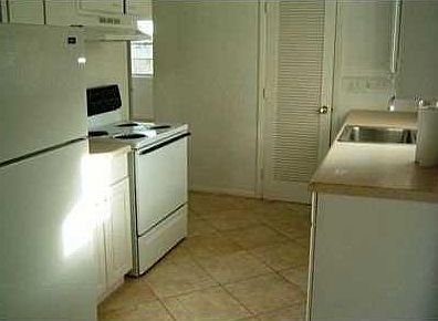 2nd image of 248 NE 41st Ct