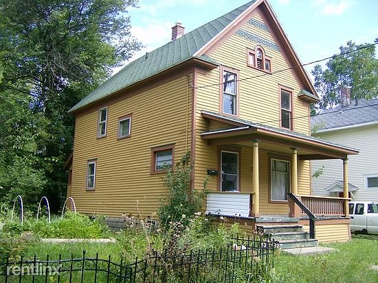 412 Kilborn Side View