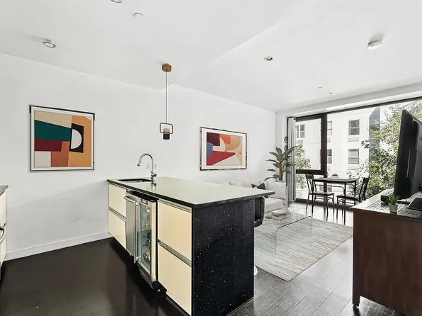 29 Montrose Ave APT 3B, Brooklyn, NY 11206