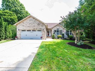 1537 34th Avenue Ln NE, Hickory, NC 28601