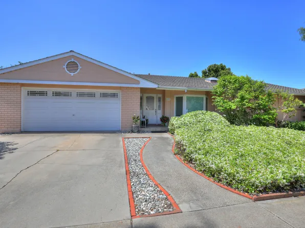 6225 Muirfield Dr, Goleta, CA 93117