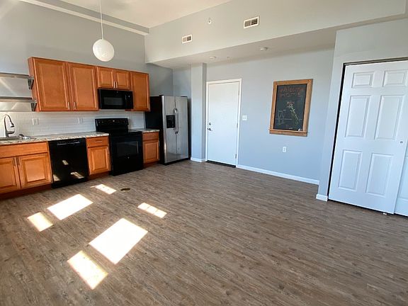 3rd image of 169 Elk St APT 7