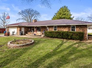 5 Truman Ct, Philo, IL 61864