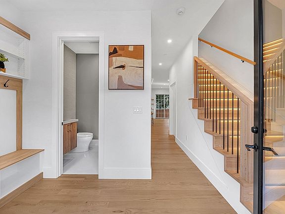 5th image of 284 Nevada St #284