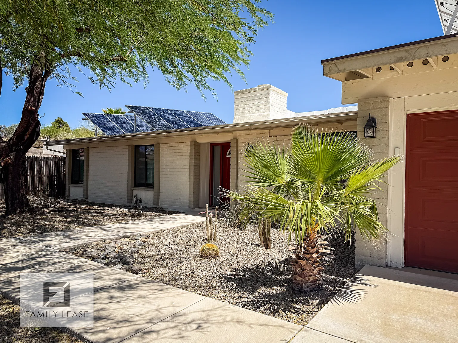 4 bed, 2012 sqft, $2,500 — Photo 2