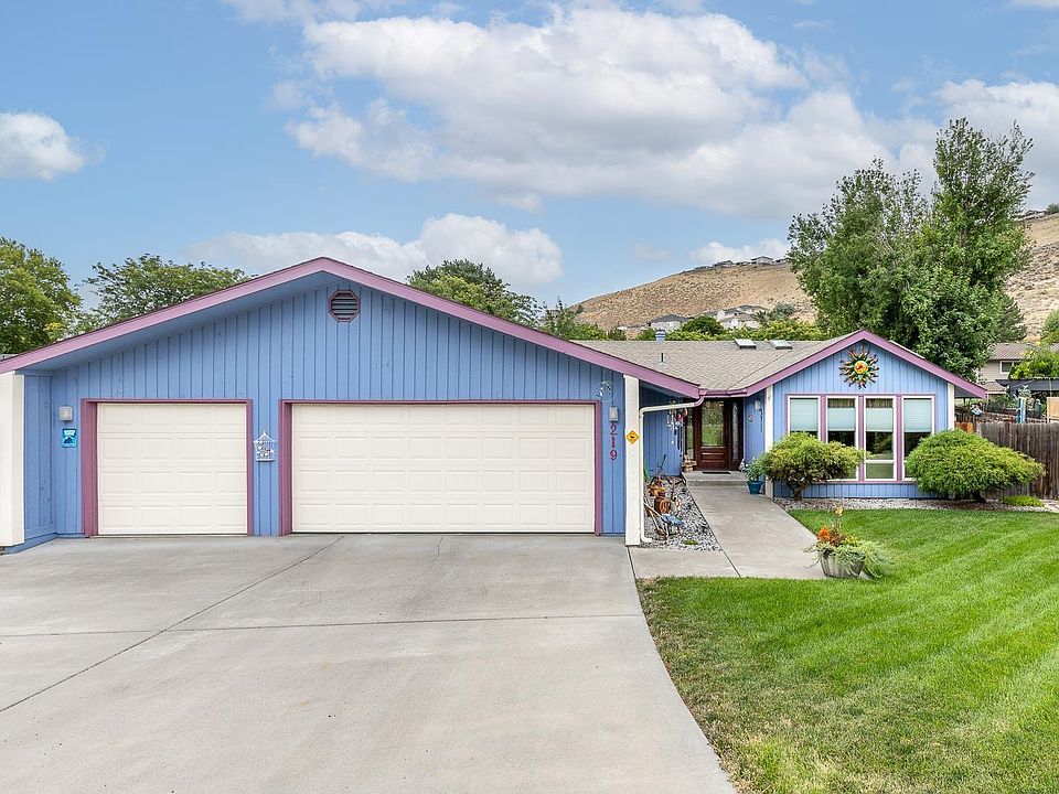 1st image of 219 Greenview Dr