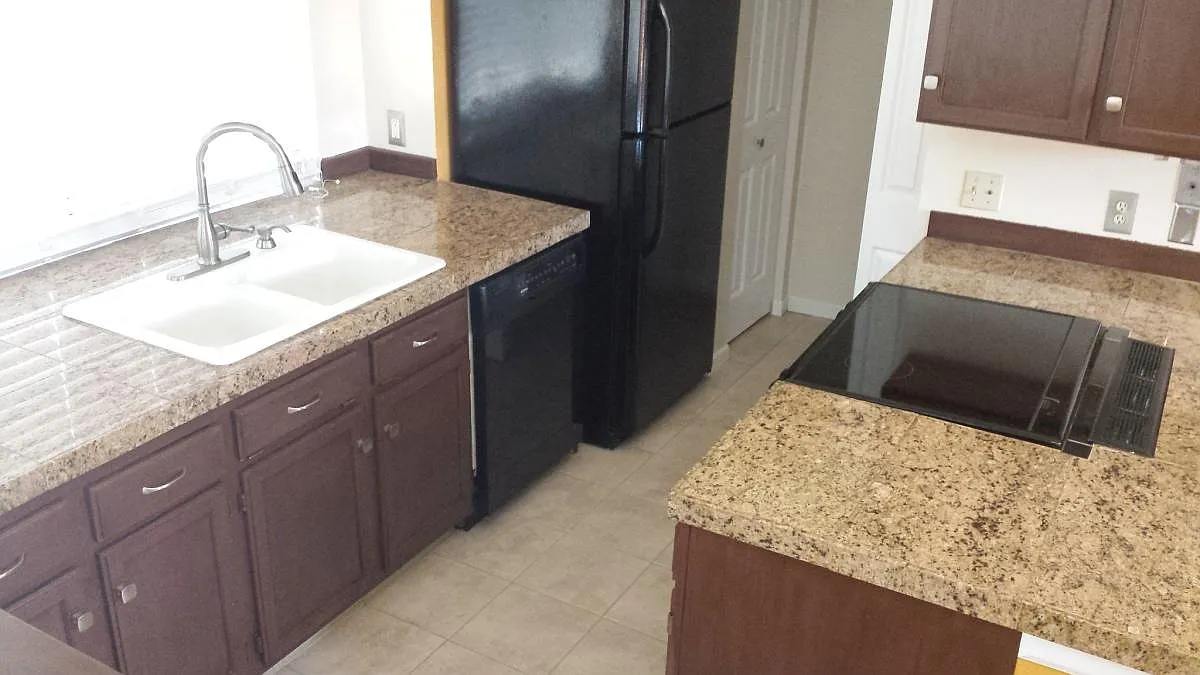 2 bed, 1.5 bath, 1257 sqft, $1,795 — Photo 4