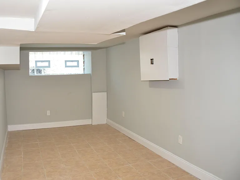 5223 Euclid St — Photo 21